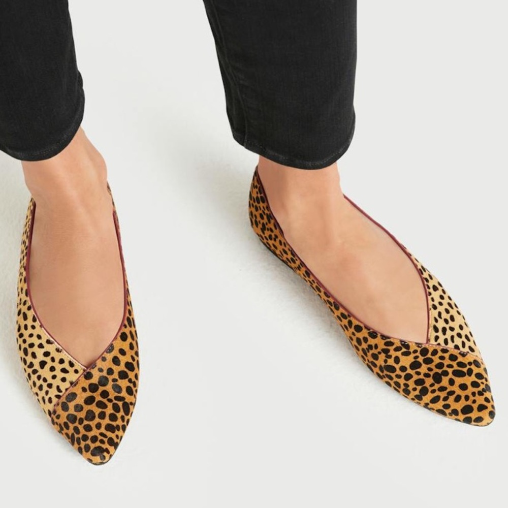 🥿Birdies Goldfinch Calf Hair Cheetah w/ Red Piping Size 8